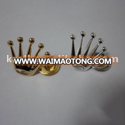 Customized metal lapel pin with plating gold and silver